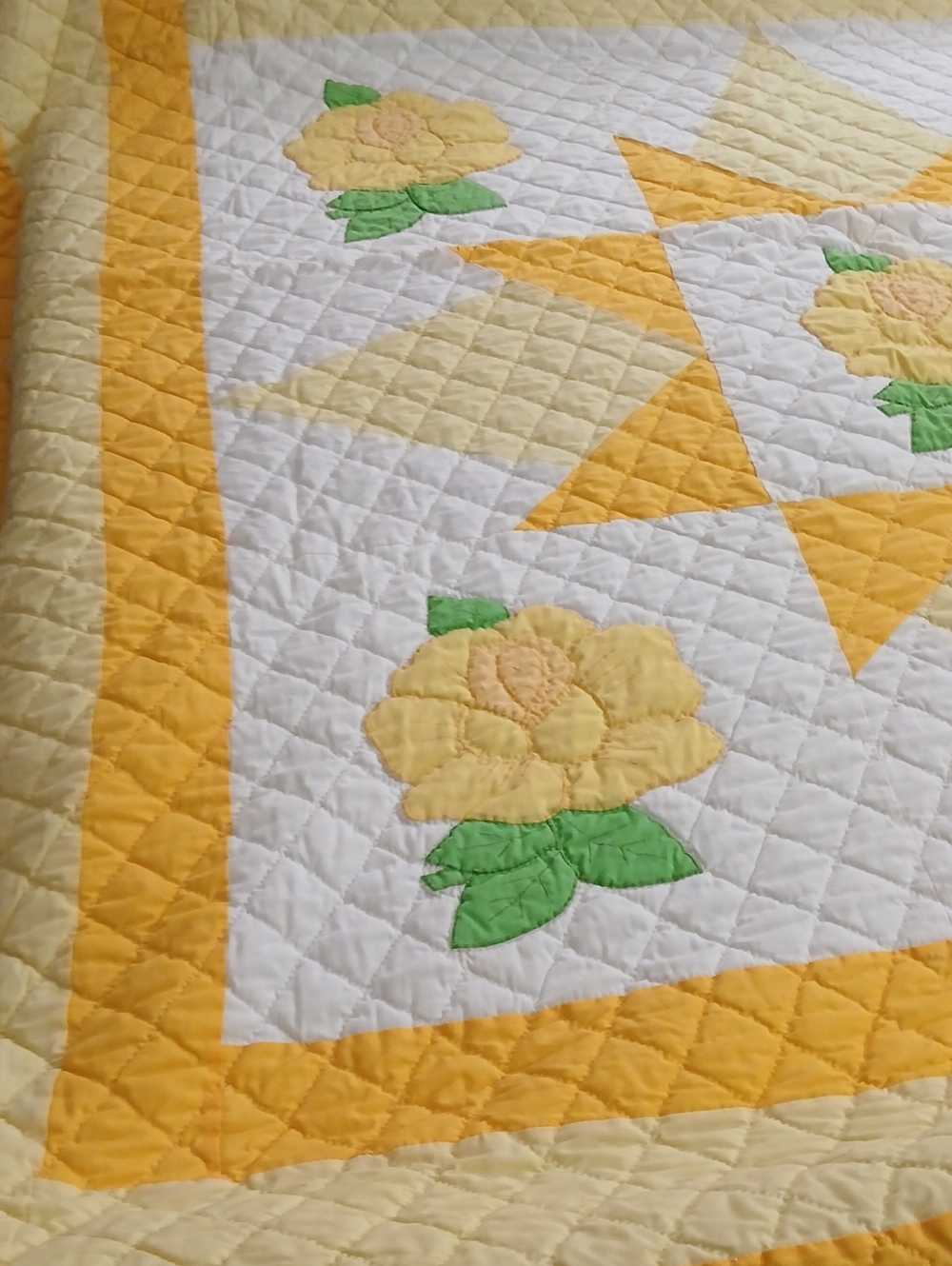 Handmade Floral Quilt - Picture 8 of 16